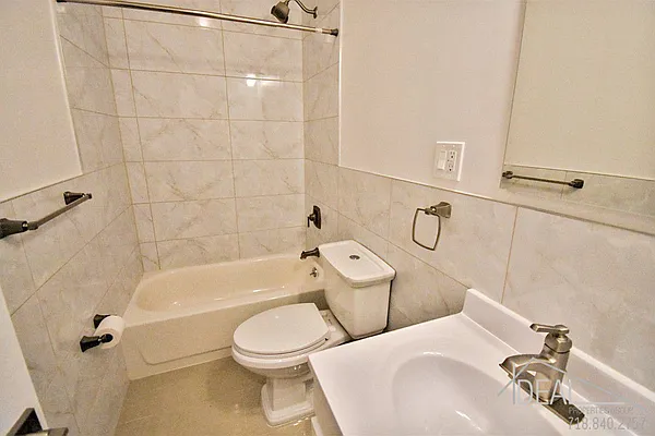 Rented by Ideal Properties Group | media 14