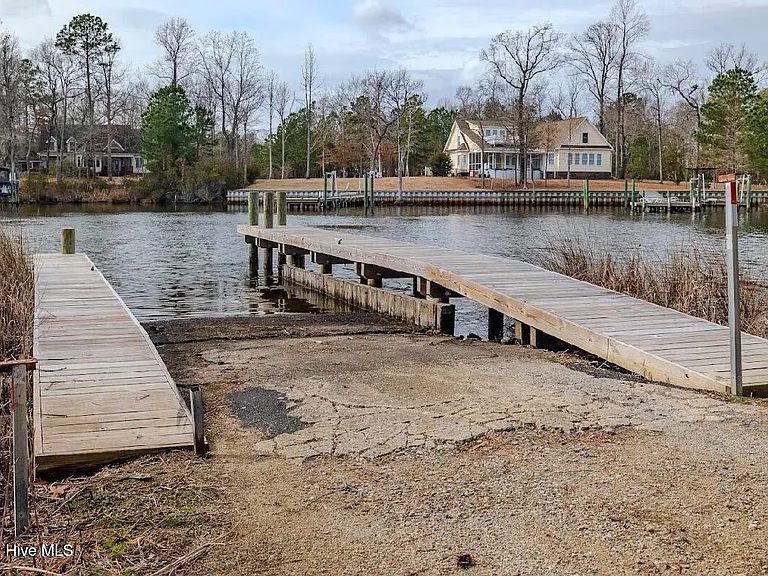 801 Sawmill Landing Rd — Photo 46