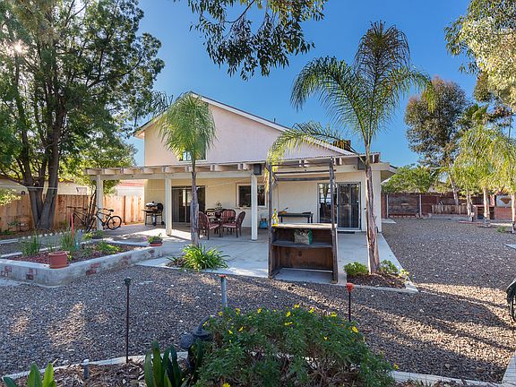 3rd image of 4665 Cannington Dr