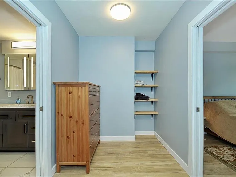 320 Fort Duquesne Blvd #12M — Photo 14