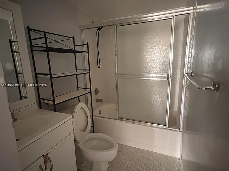 4164 Inverrary Dr #913 — Photo 9