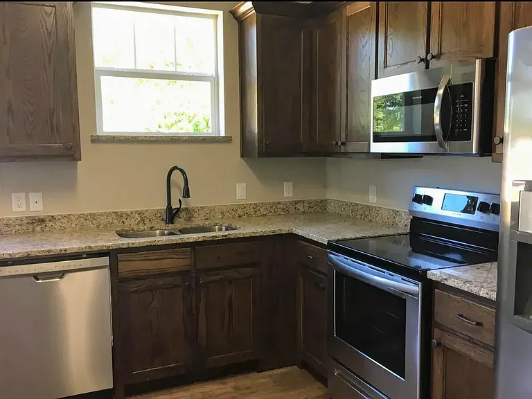1316 Cordell St — Photo 5