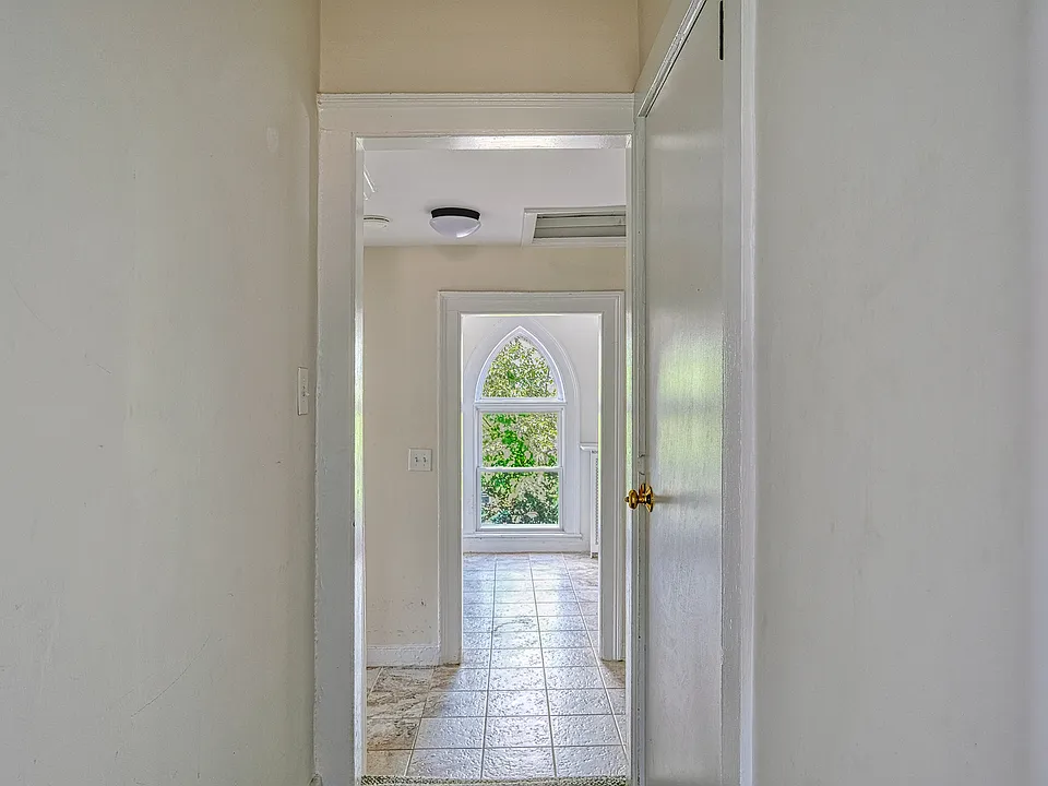 146 Main St #2