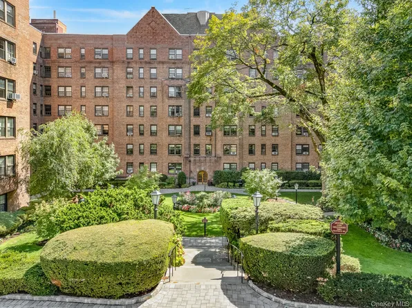182 Garth Road #1D, Scarsdale, NY 10583