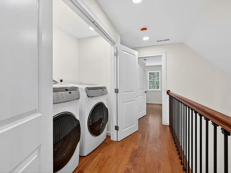 166 Londonderry Rd — Photo 31