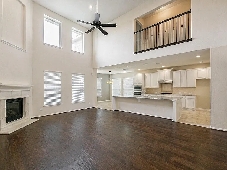 2919 Iris Gable Ct — Photo 2