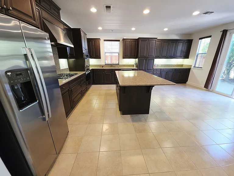 4887 Thorndike Ln — Photo 17