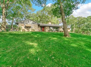 2735 Edgewood Dr, Dyer, IN 46311