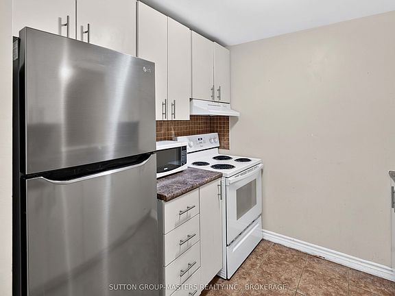 5th image of 580 Armstrong Rd #114