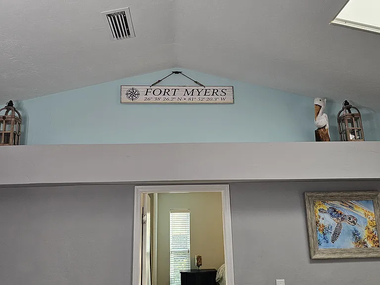 11131 Caravel Cir — Photo 16