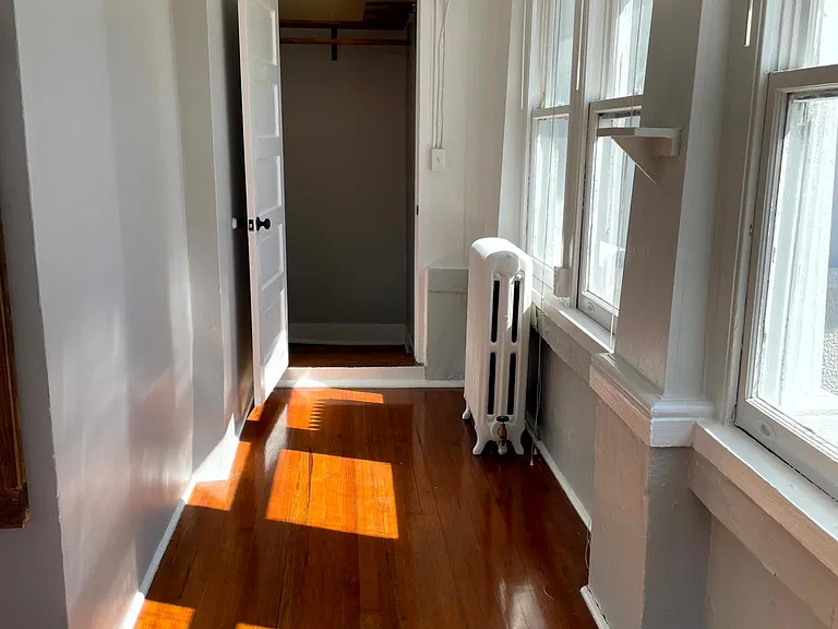 4804 Gosnold Ave #2 — Photo 15