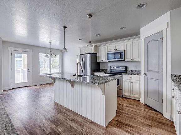3rd image of 4923 W Eiffel Way #1