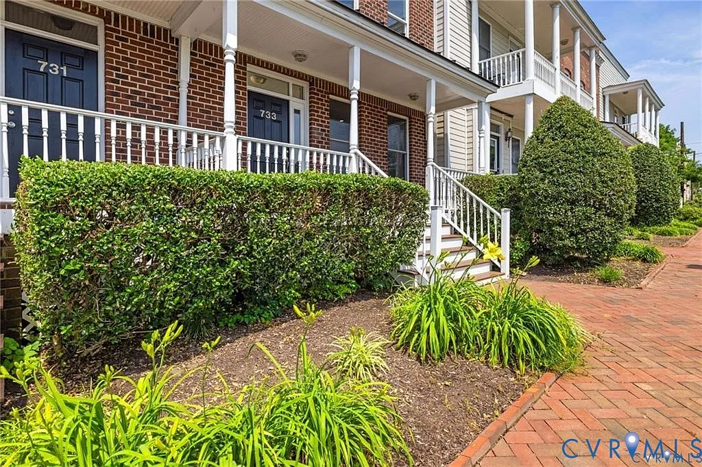 3 bed, 2.5 bath, $2,750 — Photo 4