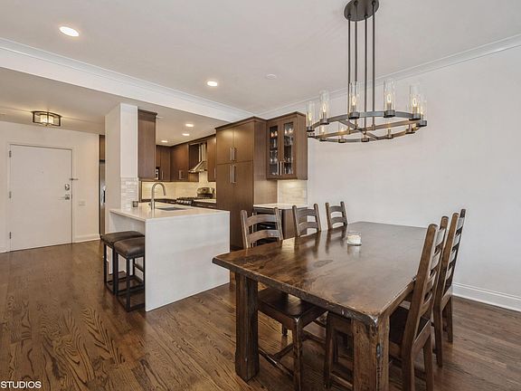 3rd image of 1515 N Wells St APT 5B