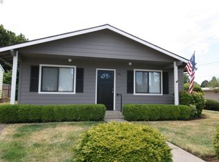 304 E 4th St, Molalla, OR 97038