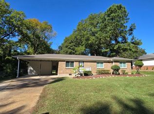 3251 Dogwood Ln, Memphis, TN 38116