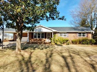 102 Nightingale Ct, Boiling Springs, SC 29316