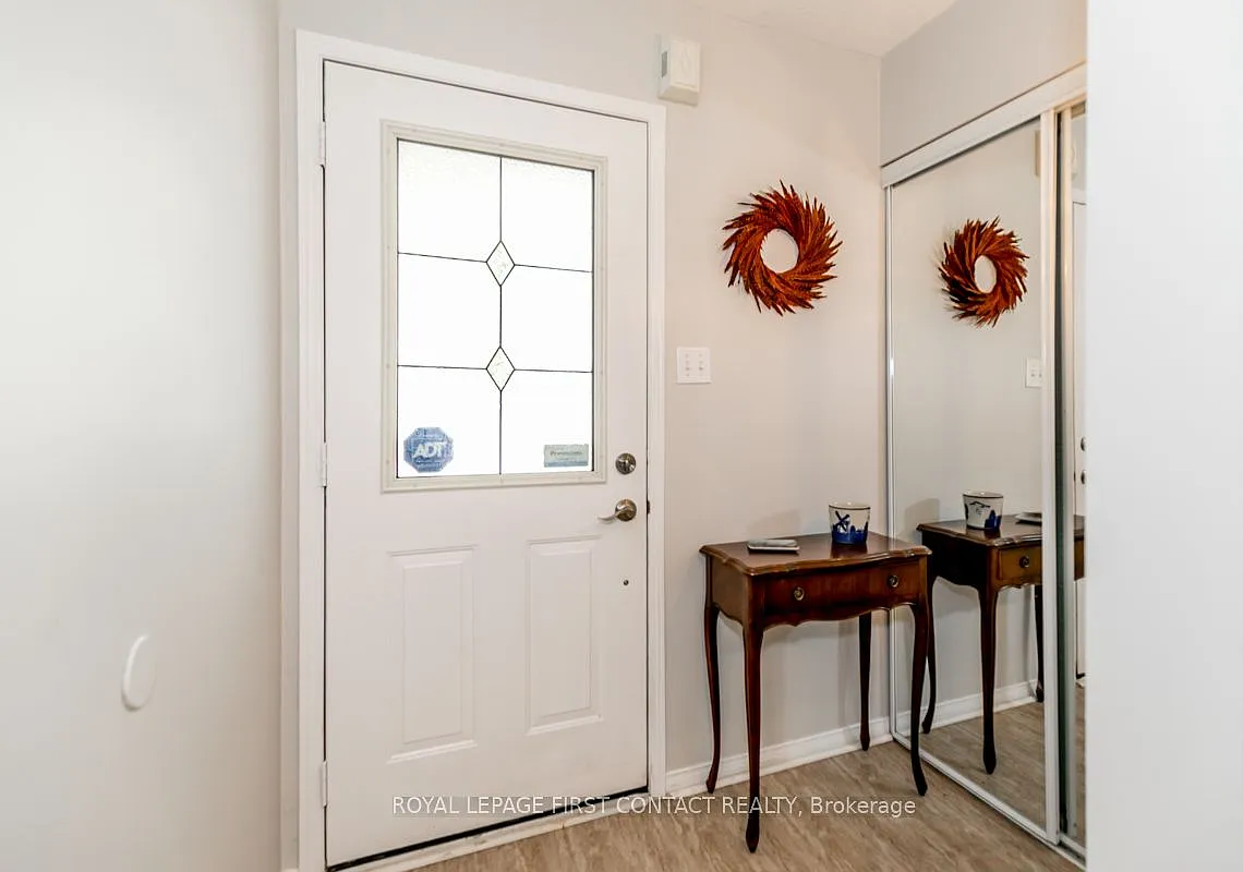 3 bed, $2,400 — Photo 3