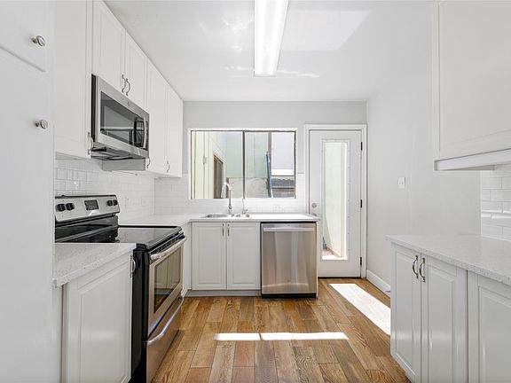 4th image of 1702 Timber Ridge Dr