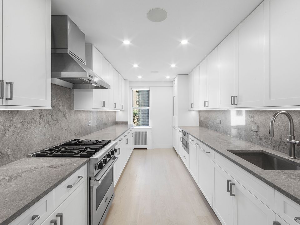 1st image of 920 Park Ave #11D