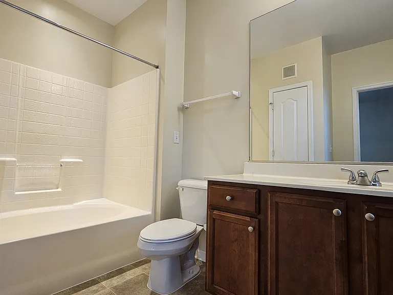 5304 Warminster Dr #203 — Photo 10