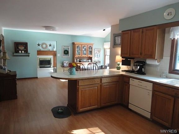 2nd image of 4965 Cliffside Dr E