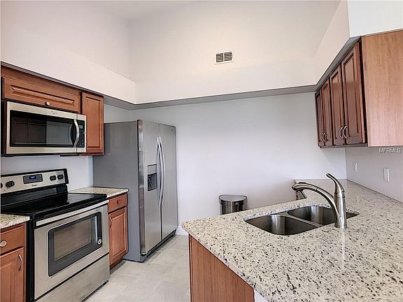5th image of 4696 Pembrook Pl #1-201