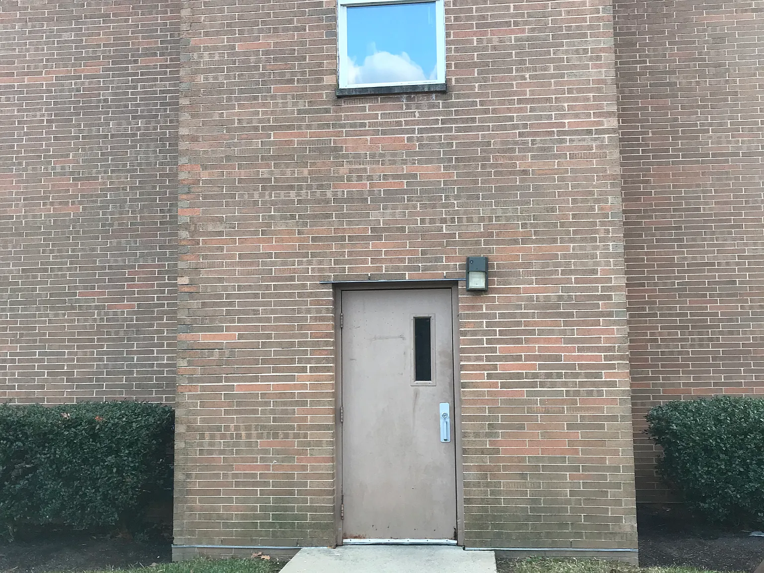 2 bed, 956 sqft, $2,100 — Photo 2