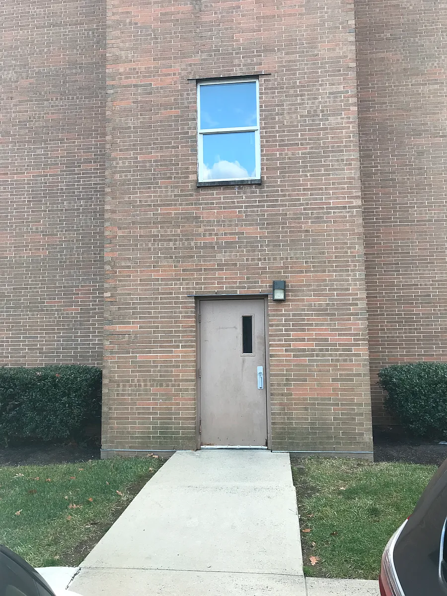 Building Photo - 740 Mix Ave #102