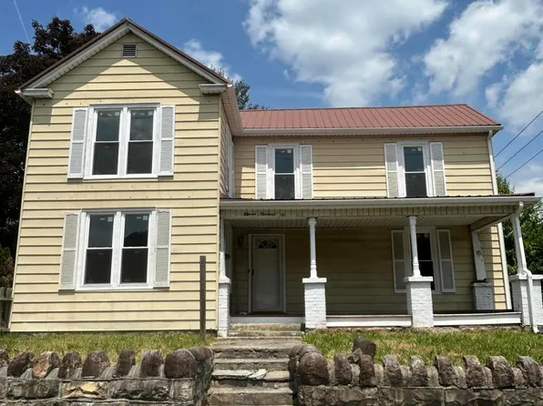1102 Virginia Ave NE, Norton, VA 24273