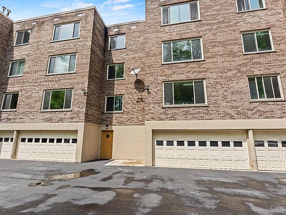 5th image of 3563 Amberacres Dr APT 3