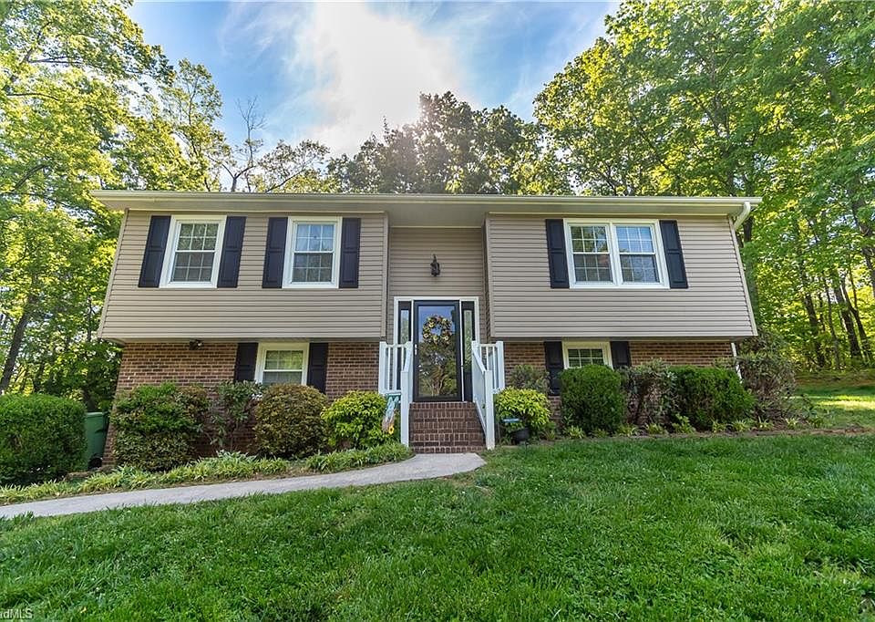 1st image of 235 Tanglewood Dr