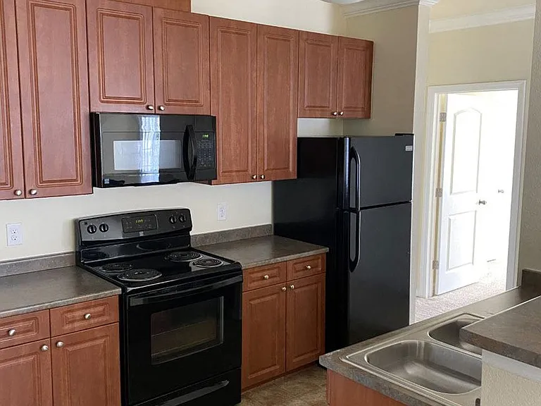 Clairmont at Hillandale — Photo 64