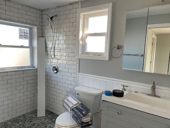 4th image of 97 Louisana St #1
