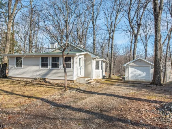 18 Oak Ln M, Montville Twp., NJ 07045