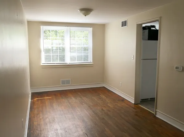 444 Cherry Avenue, 444 Cherry Ave #14, Waynesboro, VA 22980