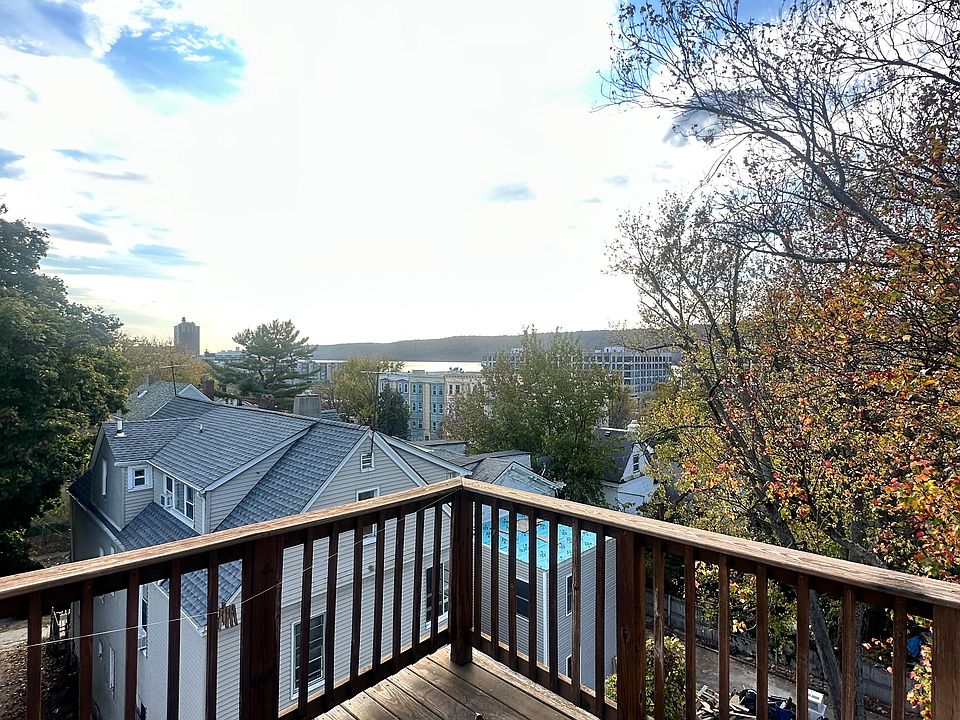 1st image of 207 Woodworth Ave #4