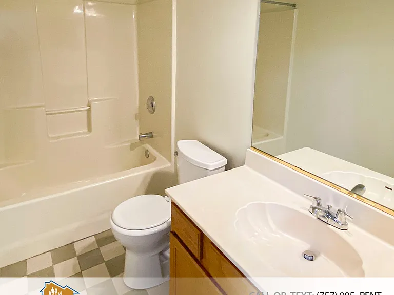 938 Churchill Ln — Photo 33