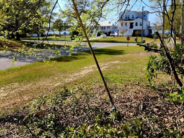 (undisclosed Address), Sneads Ferry, NC 28460