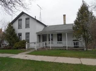 215 W Albert St, Portage, WI 53901