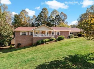 245 Pleasant View Dr, Marion, NC 28752