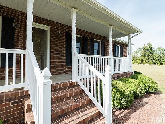 5th image of 1843 North Ave #49