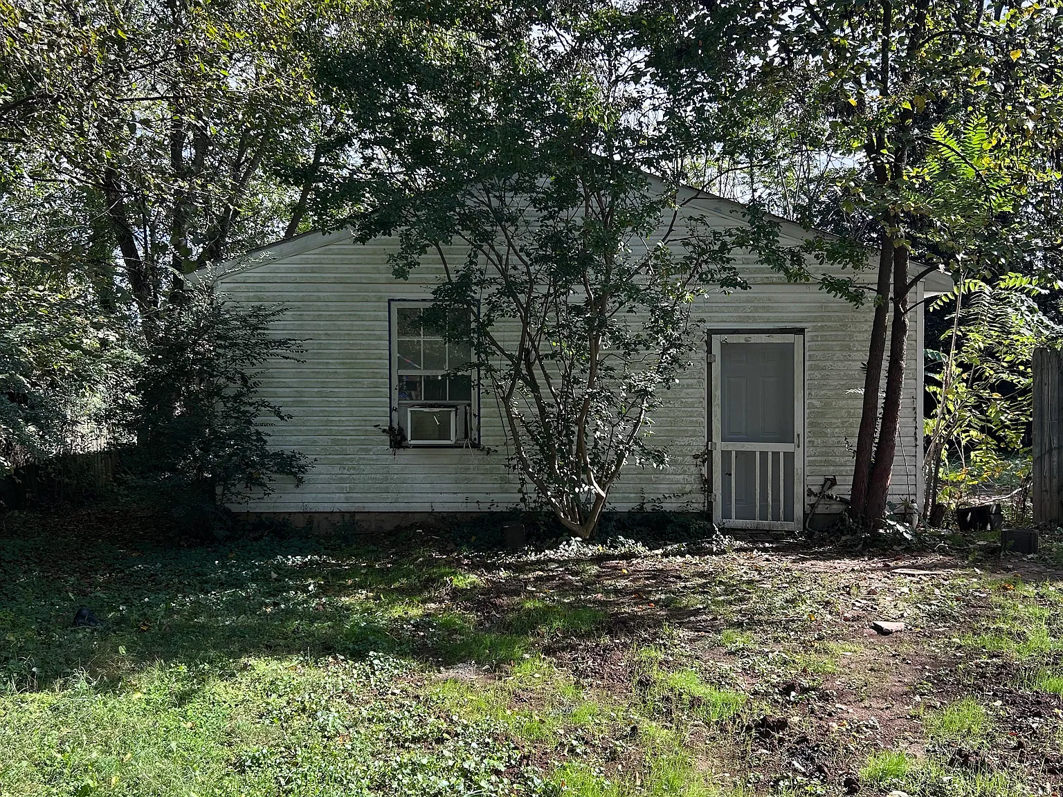 2 bed, 600 sqft, $1,875 — Photo 1