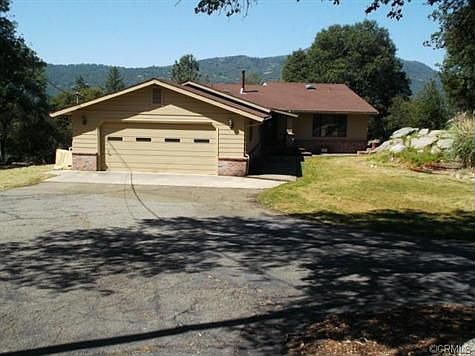 1st image of 49918 Blue Oak Ln
