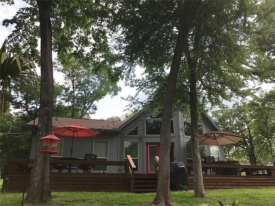 1st image of 168 Bayside Cir