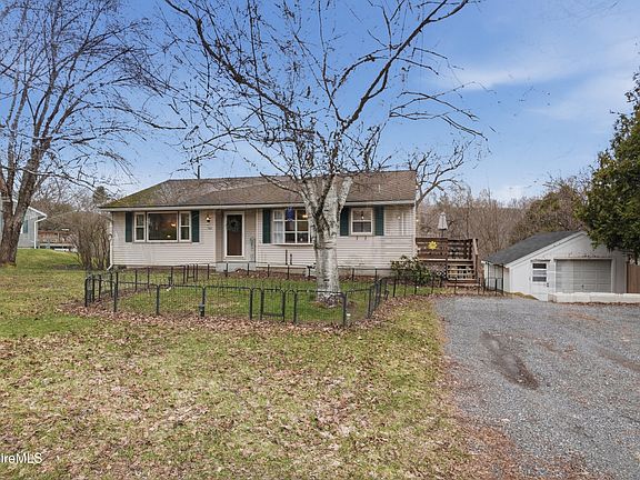 2nd image of 106 Ingalls Rd
