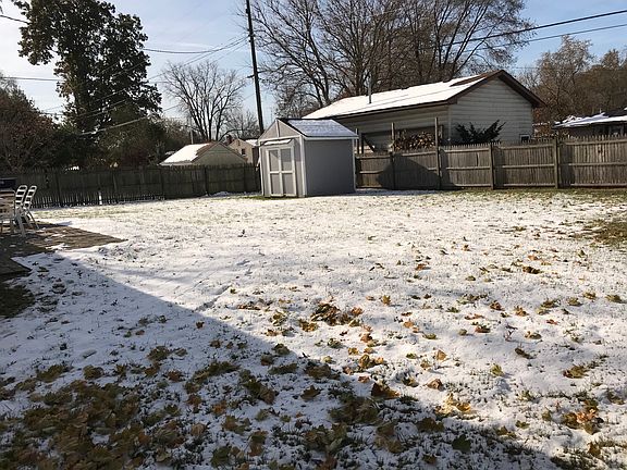 2nd image of 7377 Middlebury Dr
