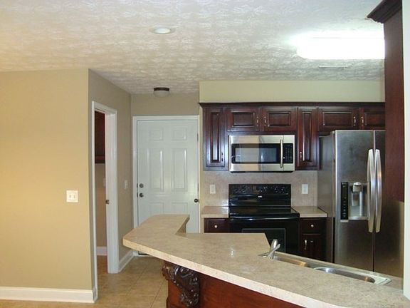 4th image of 402 Lee Road 2138