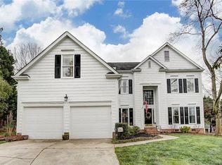 6305 Hawkwood Ln, Charlotte, NC 28277