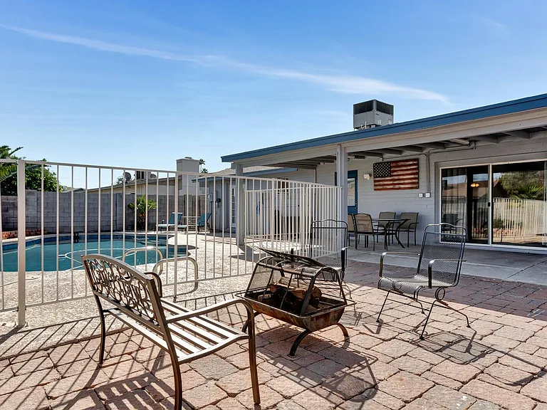 1524 E Broadmor Dr — Photo 20